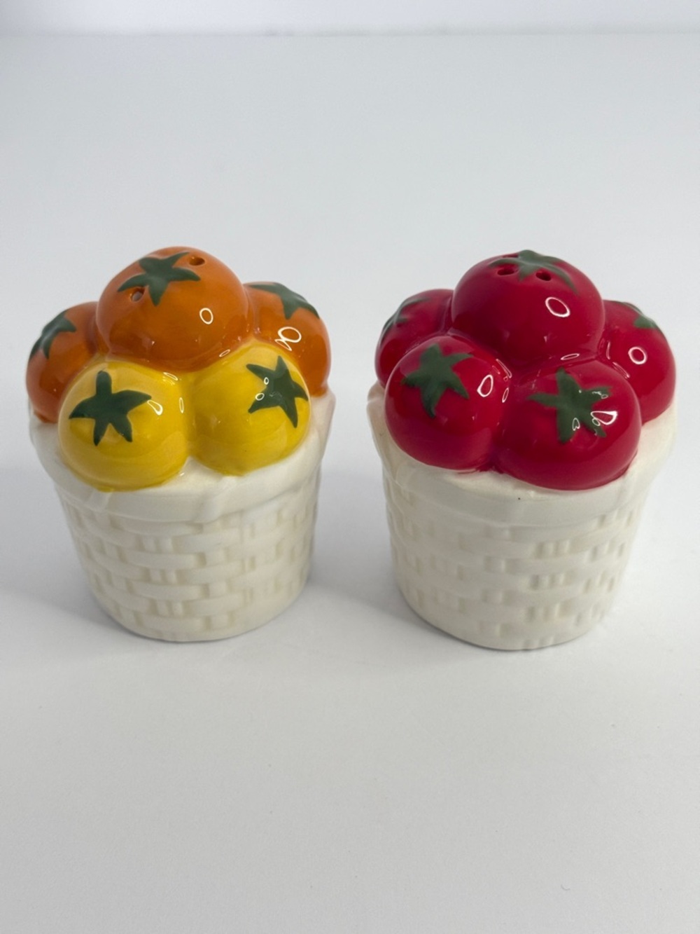 Vintage Ceramic Salt & Pepper Shakers in Design of Tomatoes in Baskets
